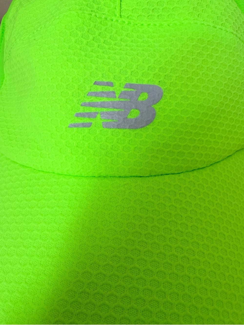 🆕 W/O tag New Balance Neon Green Running Cap- UNISEX - Picture 4 of 4